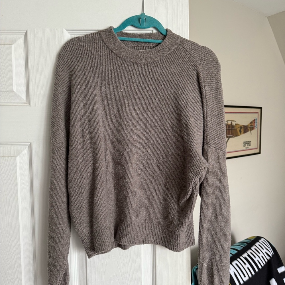 Abercrombie & Fitch Women’s Taupe Crewneck Sweater